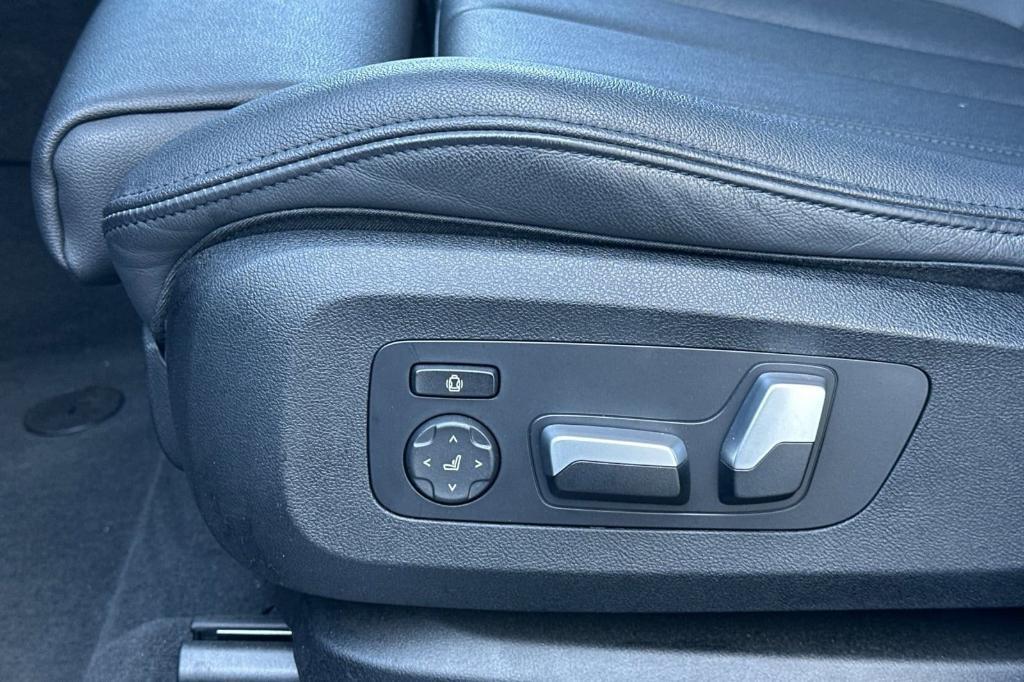 used 2022 BMW X5 car, priced at $34,596