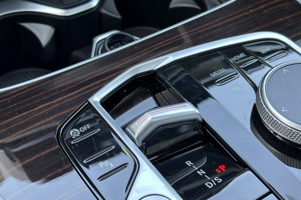 new 2025 BMW X7 car, priced at $92,700