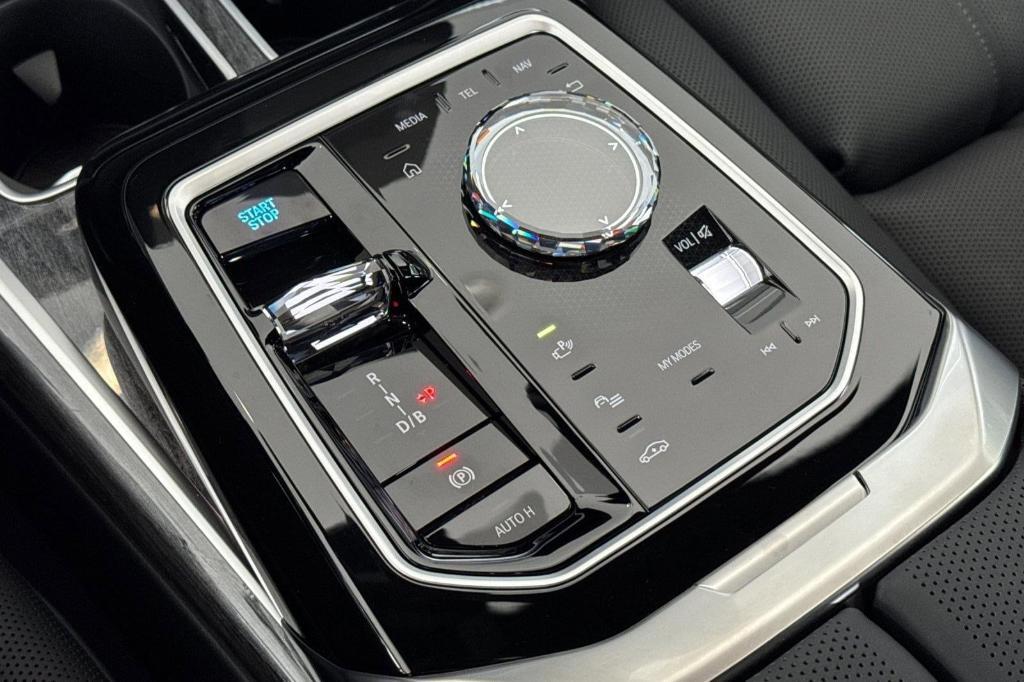 new 2025 BMW i7 car, priced at $140,855