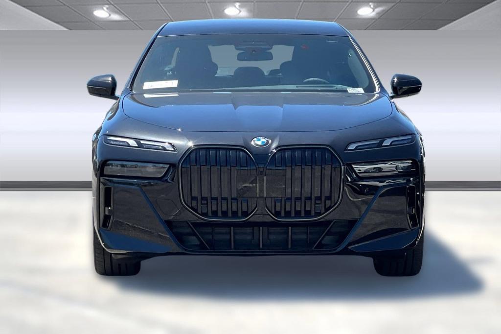 new 2025 BMW 760 car, priced at $139,175