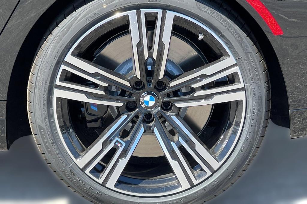 new 2025 BMW 760 car, priced at $139,175