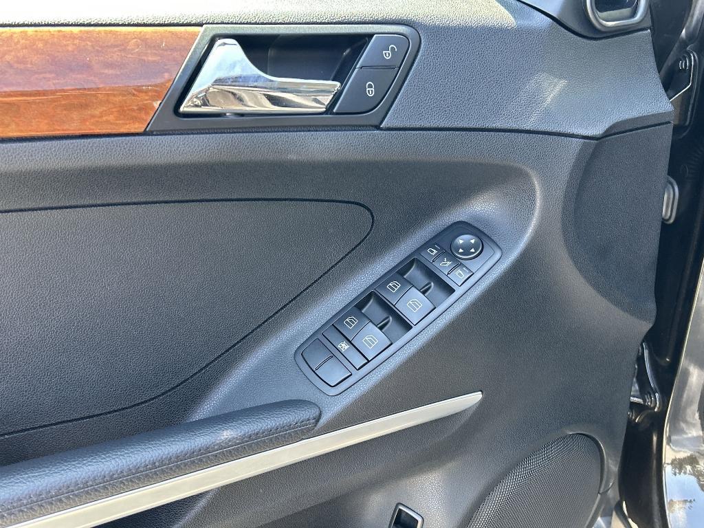 used 2007 Mercedes-Benz M-Class car, priced at $6,898