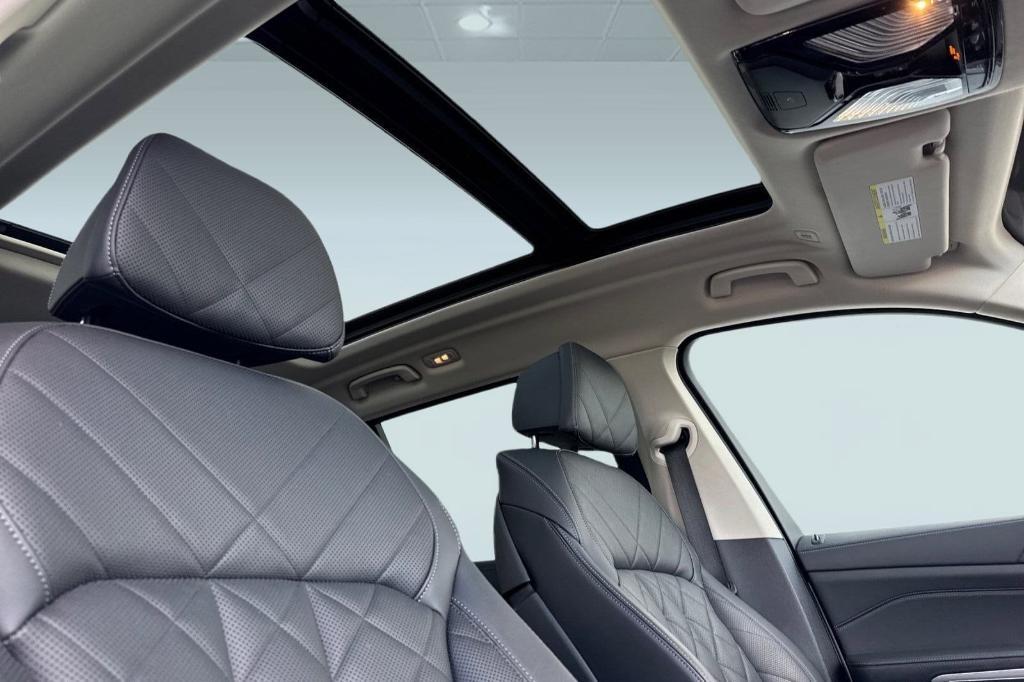 used 2023 BMW X7 car, priced at $60,999