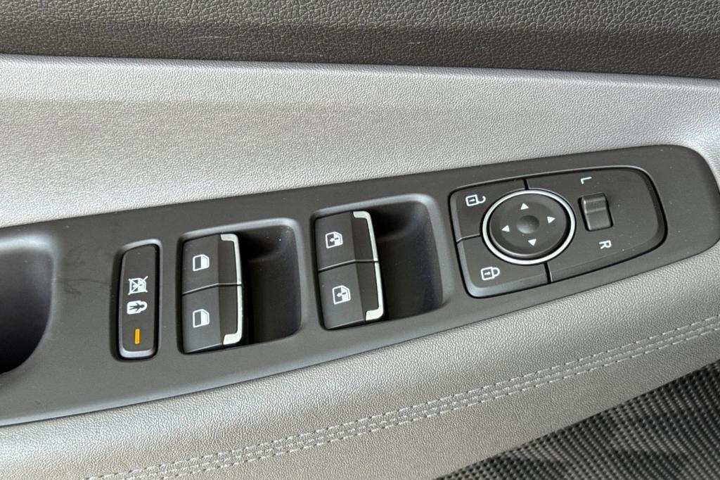 used 2019 Hyundai Santa Fe car, priced at $17,999