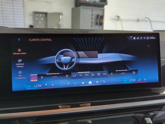 new 2025 BMW X7 car, priced at $96,575