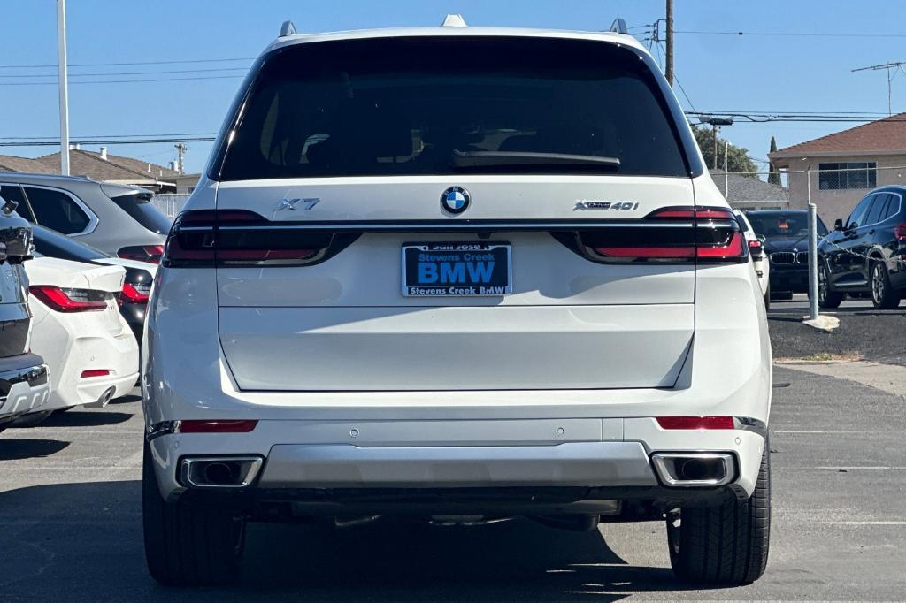 new 2025 BMW X7 car, priced at $95,425