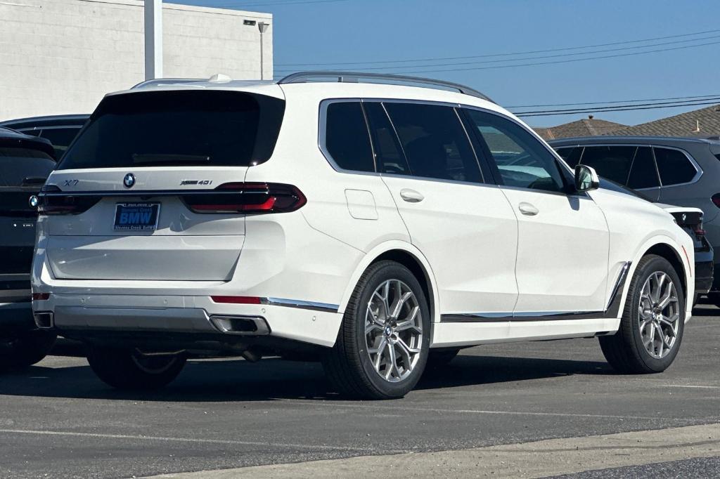 new 2025 BMW X7 car, priced at $95,425