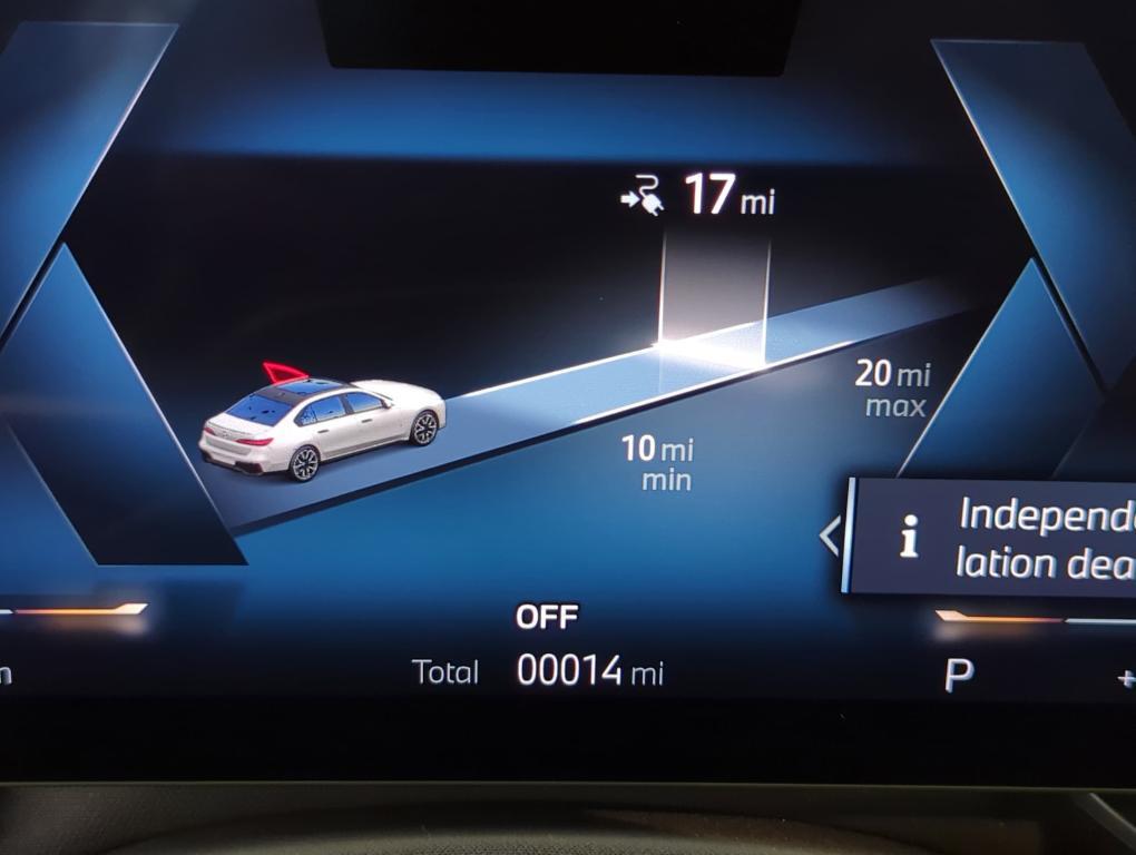 new 2025 BMW i7 car, priced at $136,725