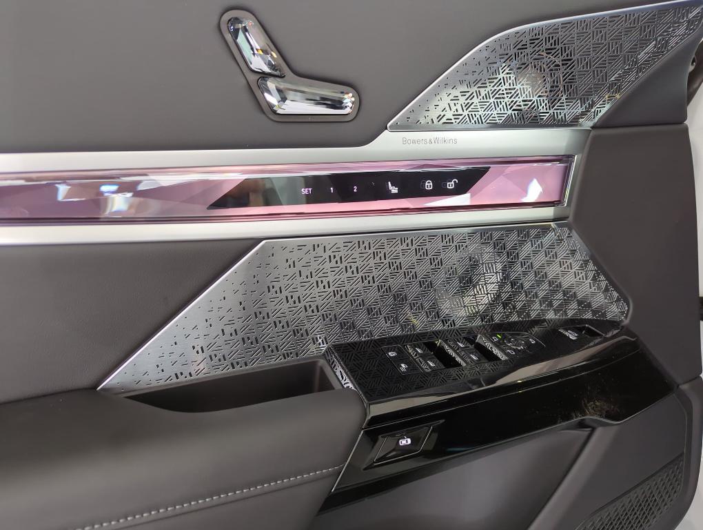new 2025 BMW i7 car, priced at $136,725