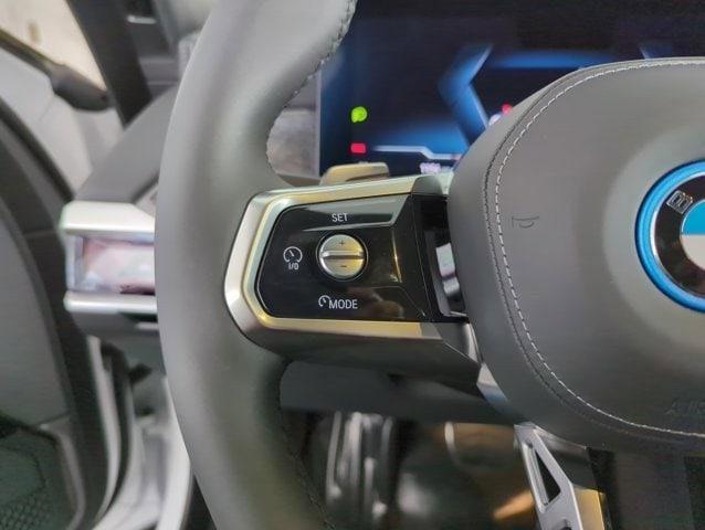 new 2025 BMW i7 car, priced at $136,725