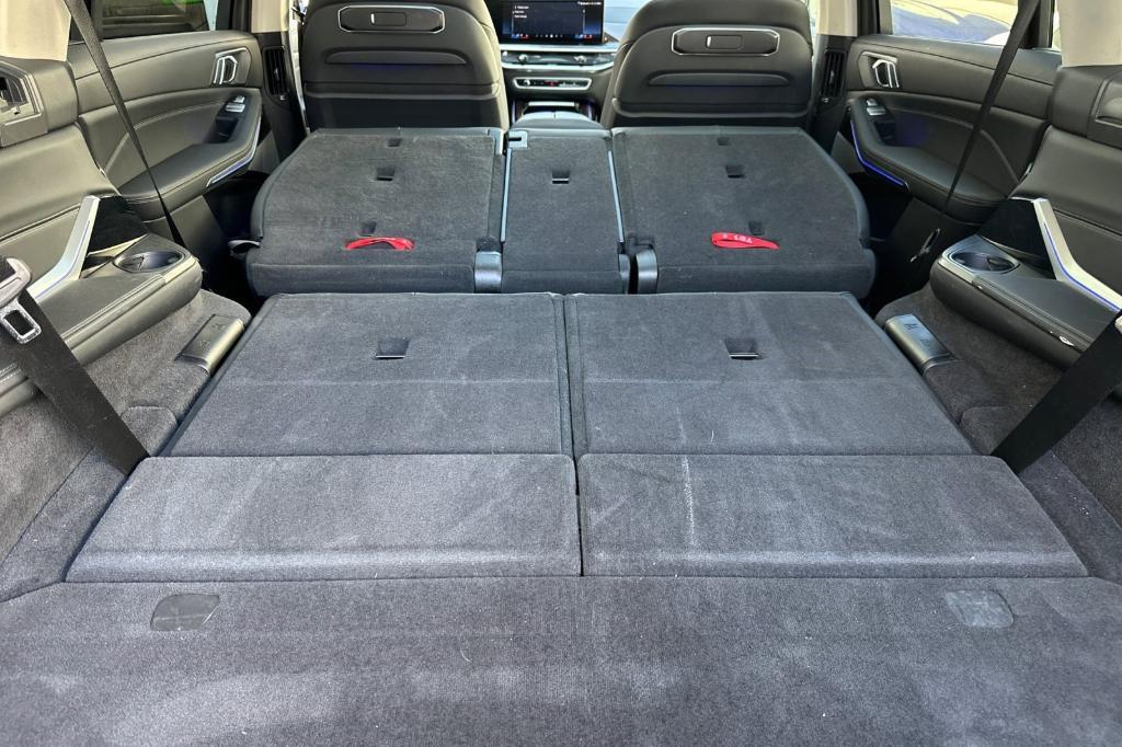 used 2025 BMW X7 car, priced at $64,496