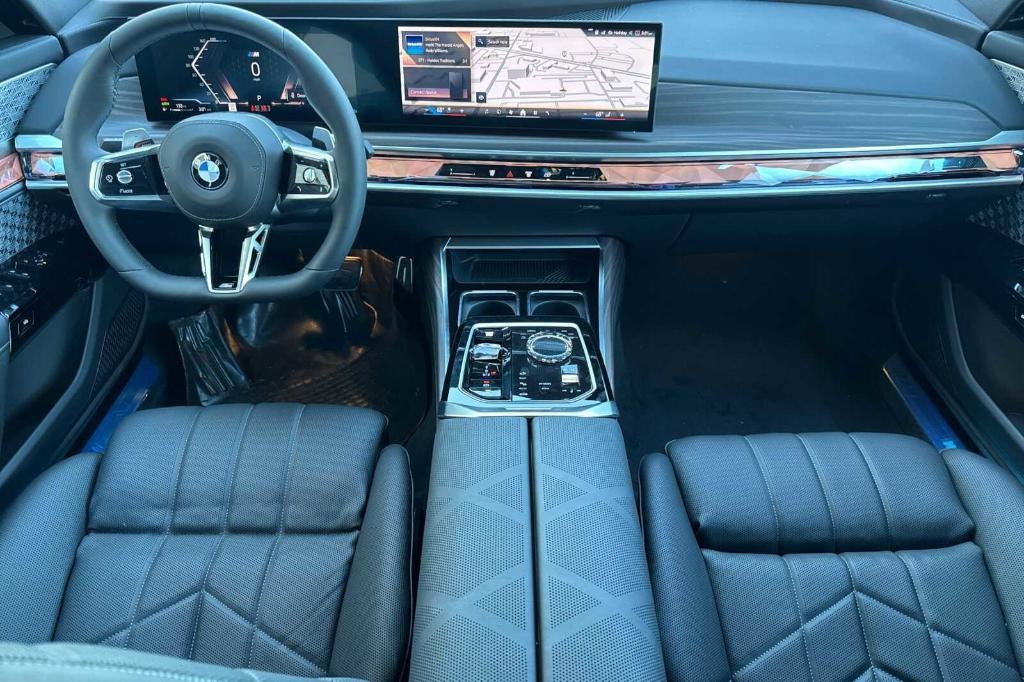 new 2025 BMW 760 car, priced at $136,650