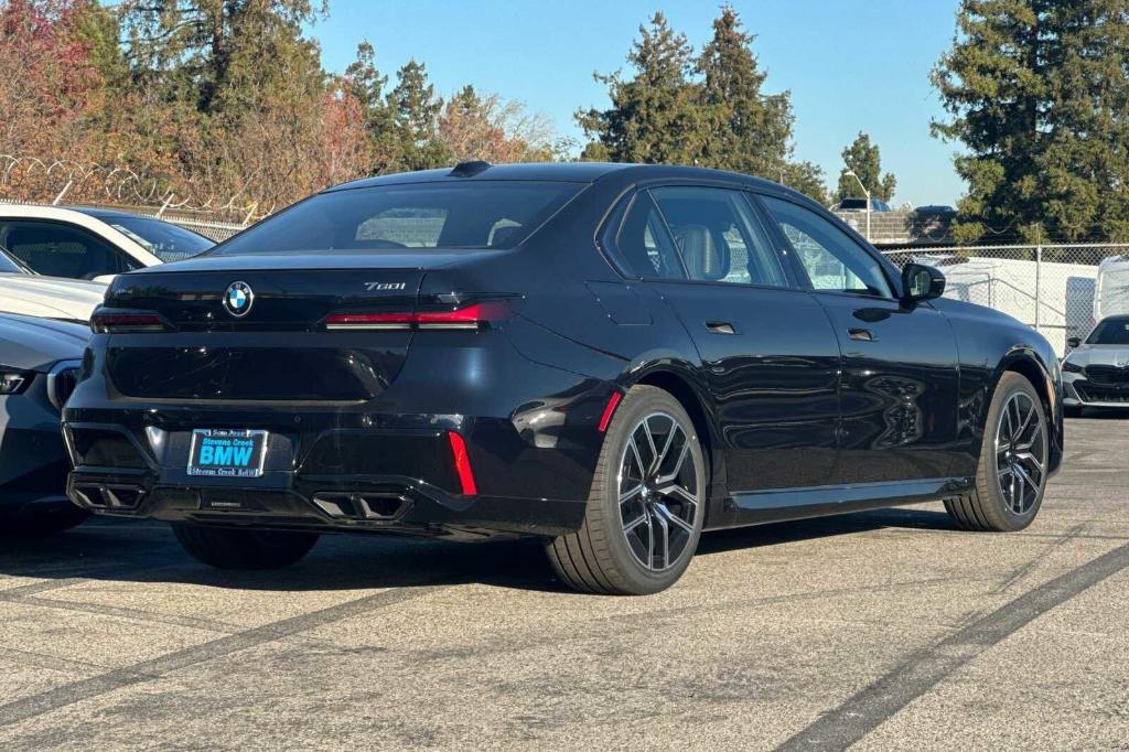 new 2025 BMW 760 car, priced at $136,650