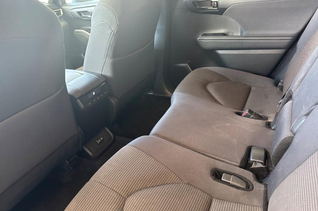 used 2024 Toyota Highlander car, priced at $32,496