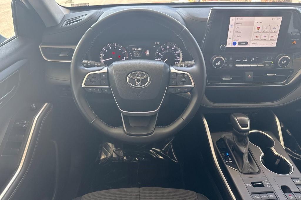 used 2024 Toyota Highlander car, priced at $32,496