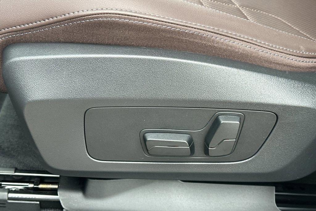 used 2025 BMW X1 car, priced at $38,998