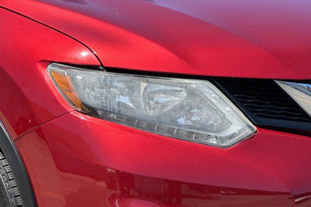 used 2015 Nissan Rogue car, priced at $9,498
