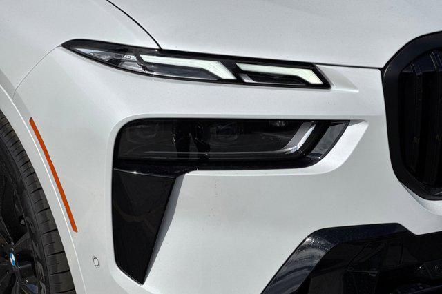 new 2026 BMW X7 car, priced at $127,260
