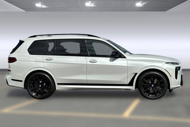 new 2026 BMW X7 car, priced at $127,260