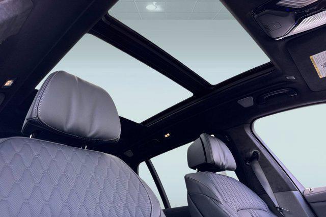 new 2026 BMW X7 car, priced at $127,260