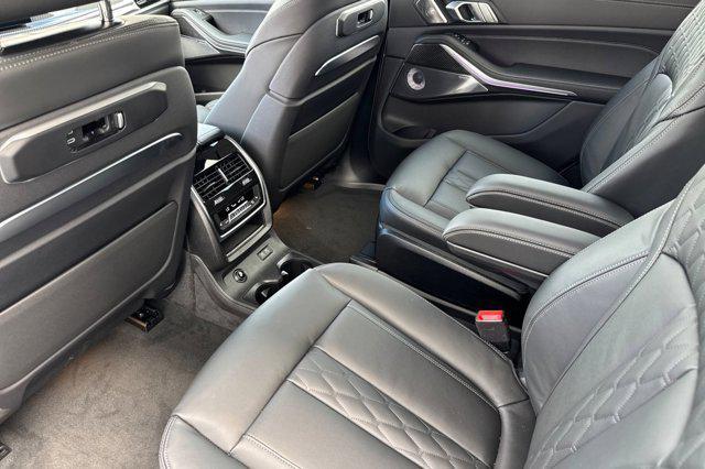 new 2026 BMW X7 car, priced at $127,260