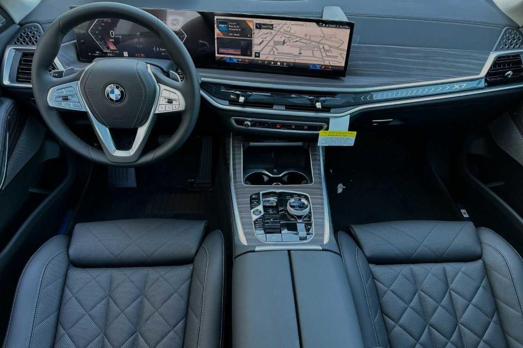 new 2025 BMW X7 car, priced at $92,670