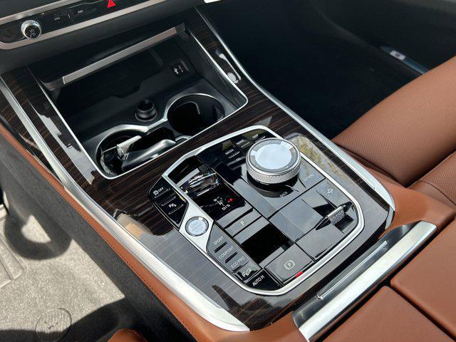 new 2025 BMW X7 car, priced at $100,500