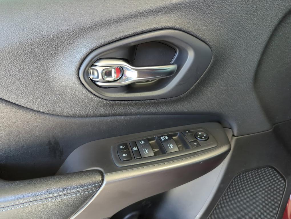used 2019 Jeep Cherokee car, priced at $14,998