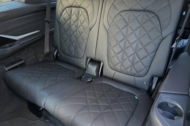 new 2025 BMW X7 car, priced at $96,650
