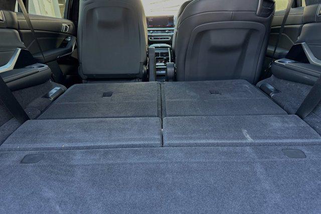 new 2025 BMW X7 car, priced at $96,650
