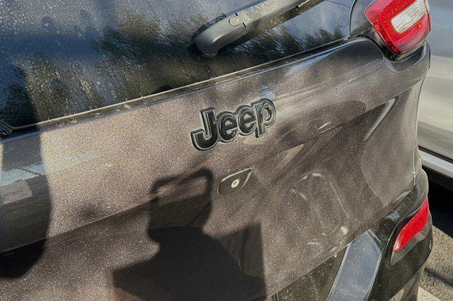 used 2018 Jeep Cherokee car, priced at $13,499