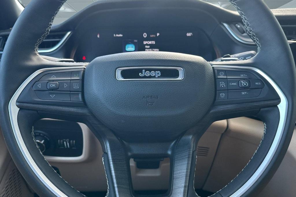 used 2024 Jeep Grand Cherokee car, priced at $36,999