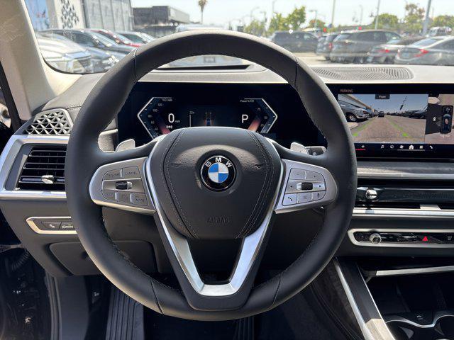 new 2026 BMW X7 car, priced at $89,425
