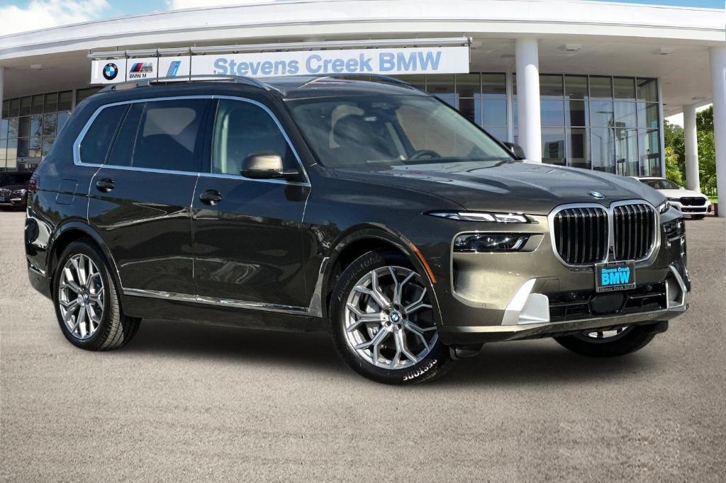 new 2025 BMW X7 car, priced at $93,550
