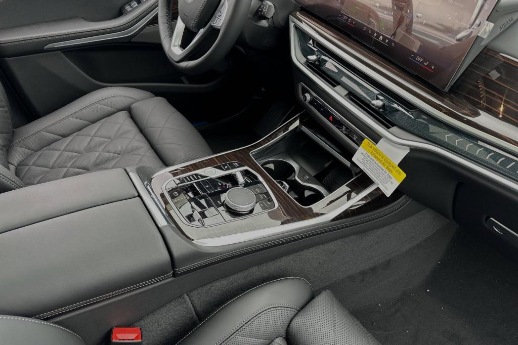 new 2025 BMW X7 car, priced at $92,700