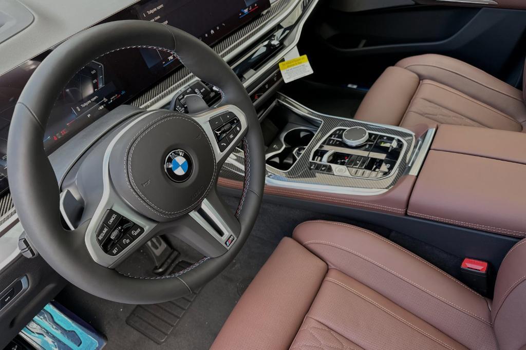 new 2025 BMW X7 car, priced at $117,270