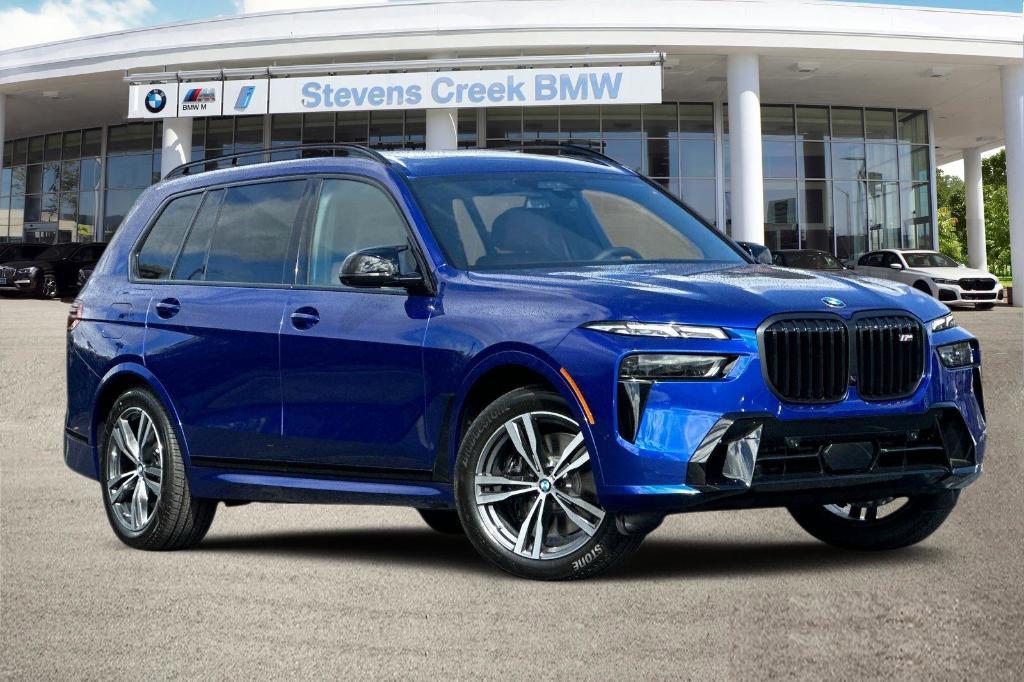 new 2025 BMW X7 car, priced at $117,270