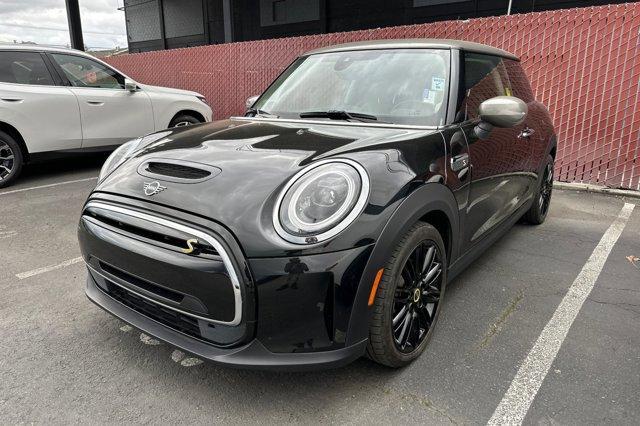 used 2024 MINI Hardtop car, priced at $22,999