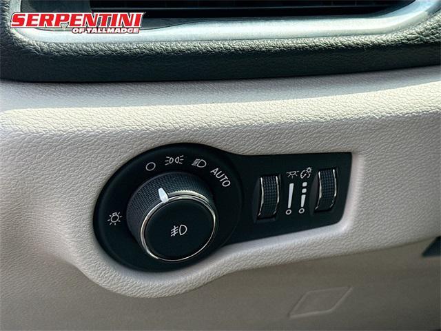 used 2017 Chrysler Pacifica car, priced at $16,758