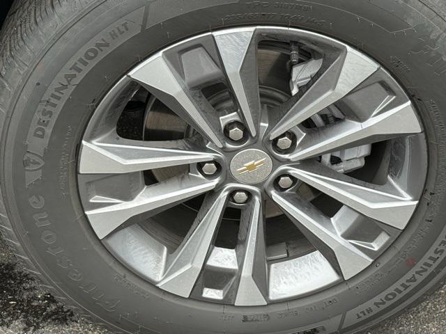 new 2026 Chevrolet Equinox car, priced at $26,995