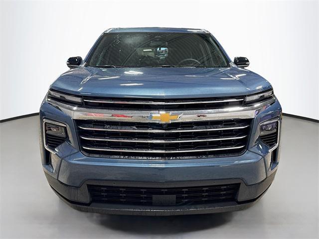 new 2025 Chevrolet Traverse car, priced at $46,674