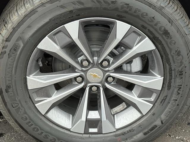 new 2026 Chevrolet Equinox car, priced at $27,490