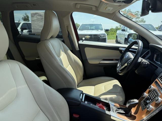 used 2017 Volvo XC60 car, priced at $13,950