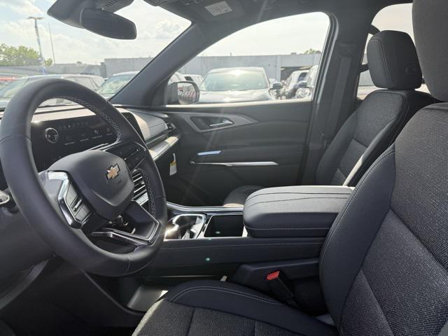 new 2025 Chevrolet Traverse car, priced at $40,637