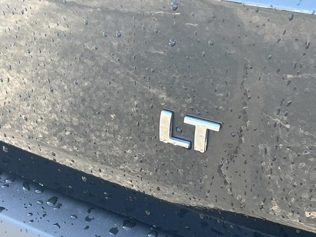 used 2022 Chevrolet Traverse car, priced at $27,500