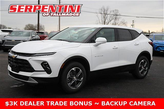 new 2025 Chevrolet Blazer car, priced at $32,890