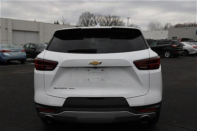 new 2025 Chevrolet Blazer car, priced at $32,890