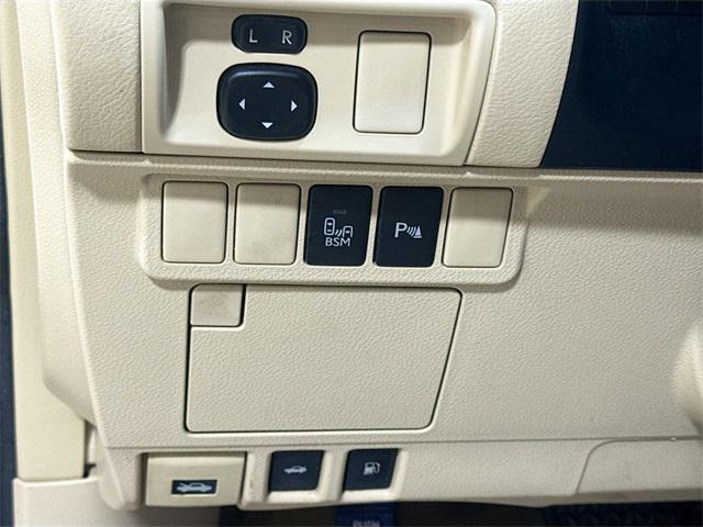 used 2014 Lexus ES 300h car, priced at $12,000