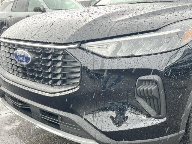 used 2024 Ford Escape car, priced at $27,500