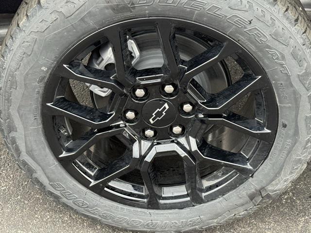 new 2024 Chevrolet Colorado car, priced at $50,382